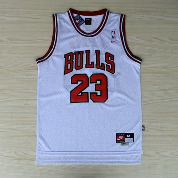 camiseta Michael Jordan 23 chicago bulls retro blanca